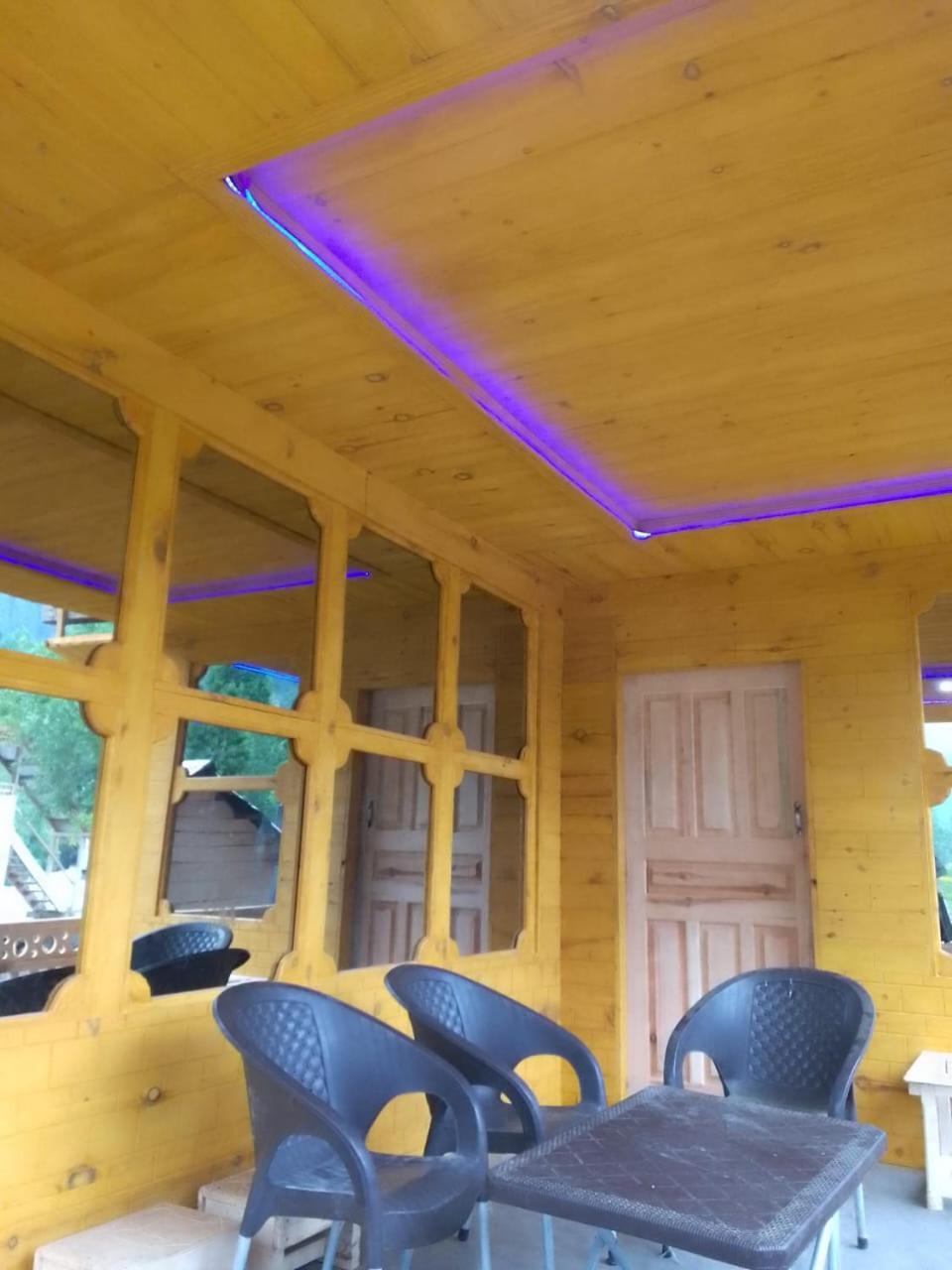 Riverbank Hotel Taobut Neelum Valley Azad Kashmir Taobat 외부 사진